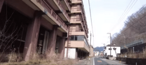 廃ホテル 鬼怒川温泉駅